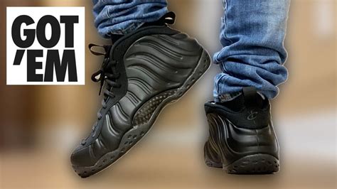 black foamposites on feet